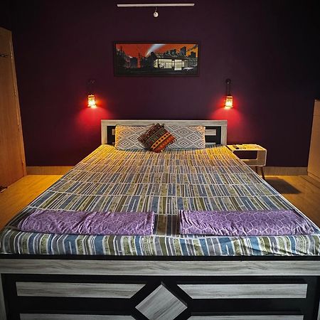 Three Little Birds Homestay Guwahati Eksteriør billede