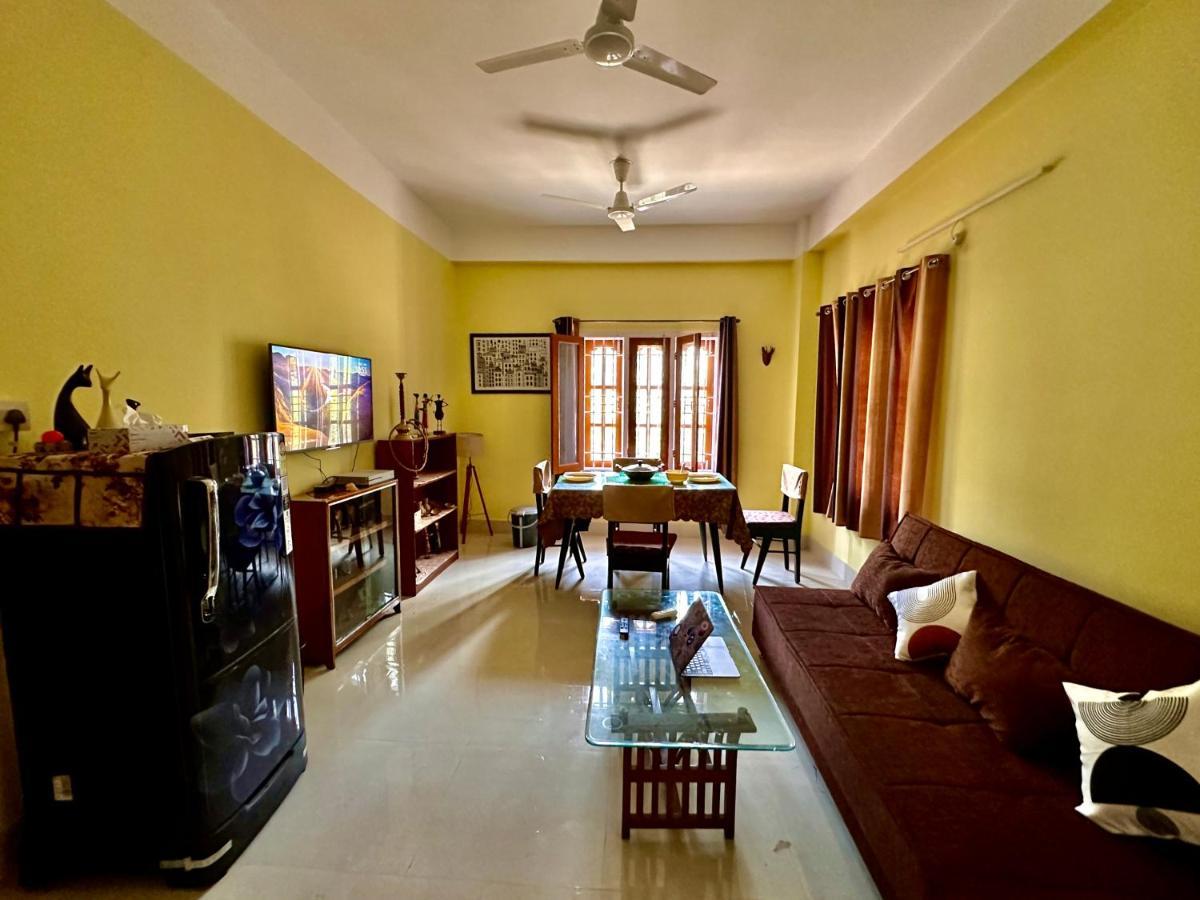 Three Little Birds Homestay Guwahati Eksteriør billede