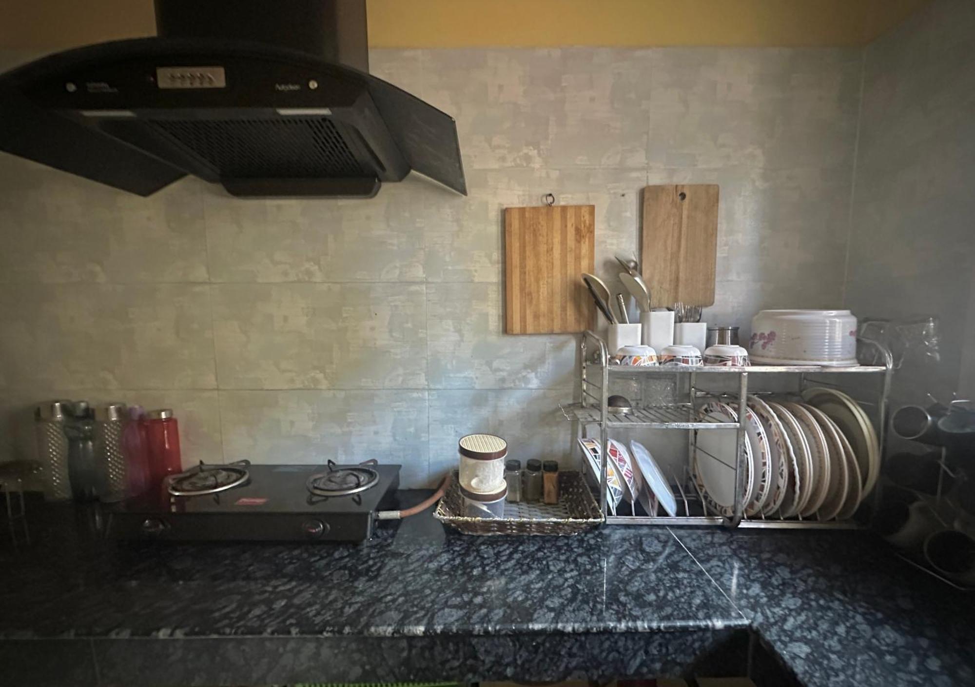 Three Little Birds Homestay Guwahati Eksteriør billede