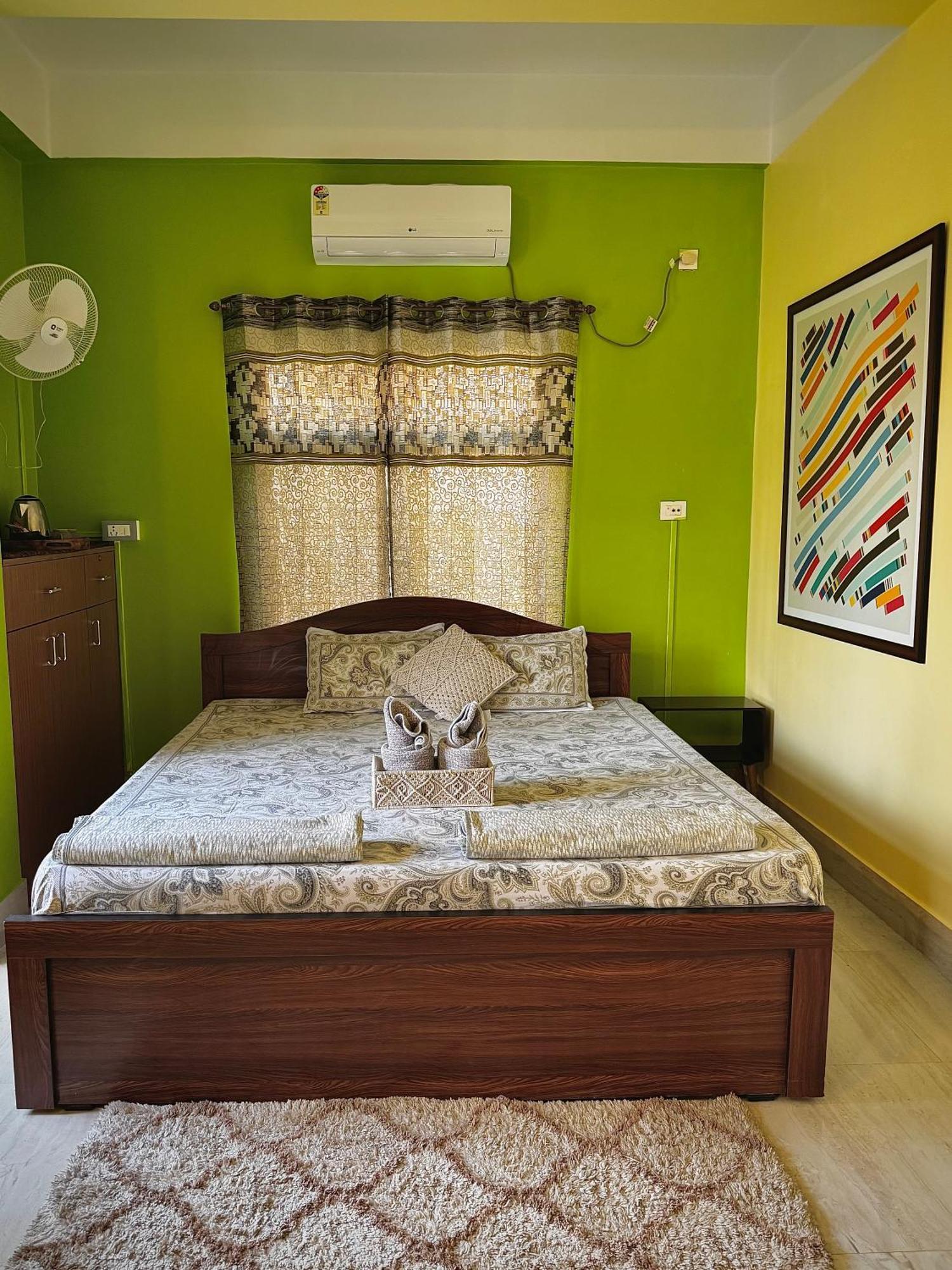 Three Little Birds Homestay Guwahati Eksteriør billede